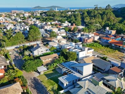 Casa em Condomínio à venda com 281m², 3 quartos, 3 suítes, 6 vagas no bairro Rio Tavares em Florianópolis - Foto 29