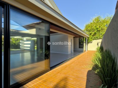 Casa em Condomínio à venda com 281m², 3 quartos, 3 suítes, 6 vagas no bairro Rio Tavares em Florianópolis - Foto 12
