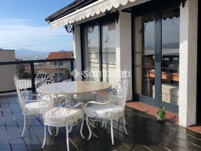 Casa à venda com 416m², 4 quartos, 2 suítes, 4 vagas no bairro Agronômica em Florianópolis - Foto 8