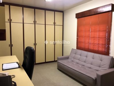 Casa à venda com 416m², 4 quartos, 2 suítes, 4 vagas no bairro Agronômica em Florianópolis - Foto 16