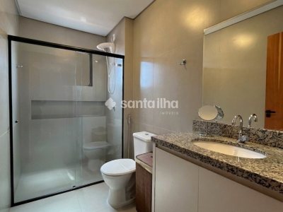 Casa para alugar com 201m², 3 quartos, 1 suíte, 2 vagas no bairro Campeche em Florianópolis - Foto 12