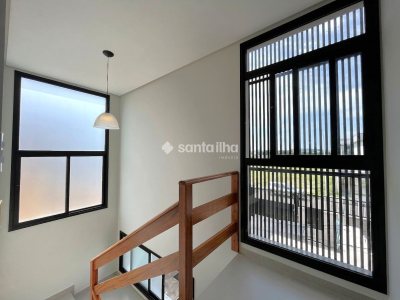Casa para alugar com 201m², 3 quartos, 1 suíte, 2 vagas no bairro Campeche em Florianópolis - Foto 8