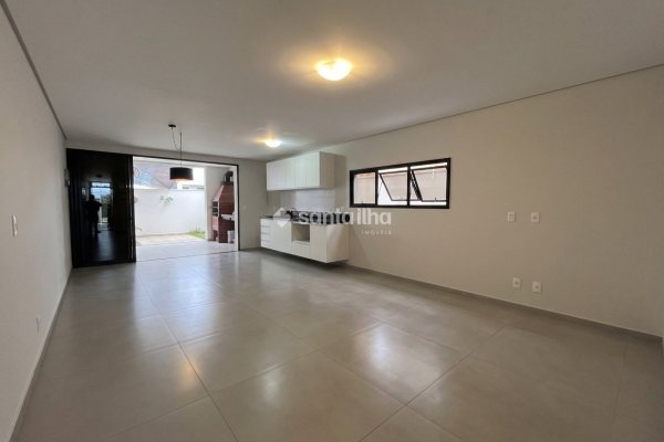 Casa para alugar com 201m², 3 quartos, 1 suíte, 2 vagas no bairro Campeche em Florianópolis