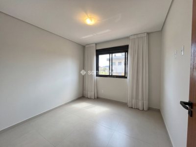 Casa para alugar com 201m², 3 quartos, 1 suíte, 2 vagas no bairro Campeche em Florianópolis - Foto 18