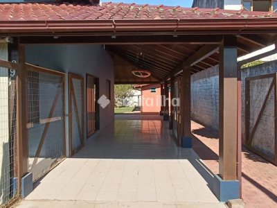 Casa à venda com 179m², 3 quartos, 1 suíte, 2 vagas no bairro Campeche em Florianópolis - Foto 26