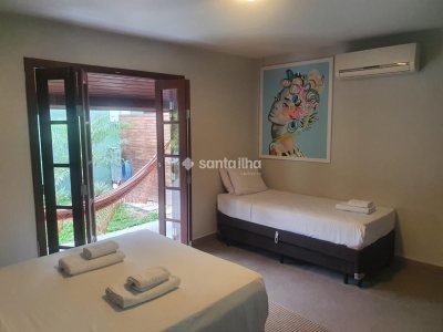 Casa à venda com 300m², 4 quartos, 1 suíte, 4 vagas no bairro Rio Tavares em Florianópolis - Foto 19