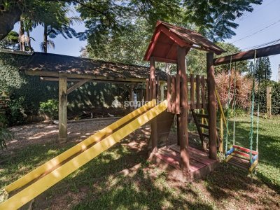 Casa para alugar com 271m², 4 quartos, 1 suíte, 2 vagas no bairro Campeche em Florianópolis - Foto 47