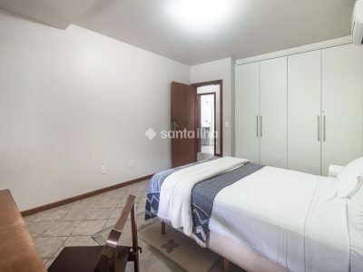 Casa para alugar com 271m², 4 quartos, 1 suíte, 2 vagas no bairro Campeche em Florianópolis - Foto 24
