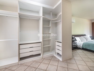 Casa para alugar com 271m², 4 quartos, 1 suíte, 2 vagas no bairro Campeche em Florianópolis - Foto 16