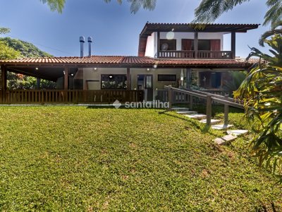 Casa para alugar com 271m², 4 quartos, 1 suíte, 2 vagas no bairro Campeche em Florianópolis - Foto 2