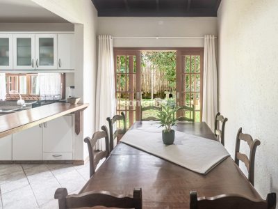 Casa para alugar com 271m², 4 quartos, 1 suíte, 2 vagas no bairro Campeche em Florianópolis - Foto 8