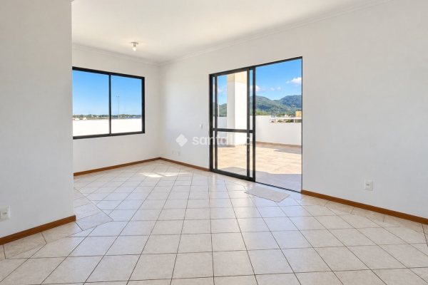 Cobertura à venda com 173m², 3 quartos, 1 suíte, 1 vaga no bairro Lagoa da Conceição em Florianópolis