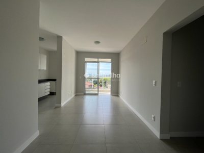 Apartamento para alugar com 80m², 2 quartos, 1 suíte, 1 vaga no bairro Campeche em Florianópolis - Foto 2