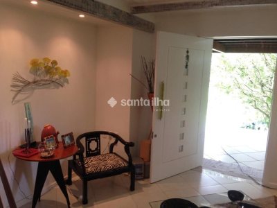 Casa à venda com 172m², 4 quartos, 2 suítes, 5 vagas no bairro Lagoa da Conceição em Florianópolis - Foto 12