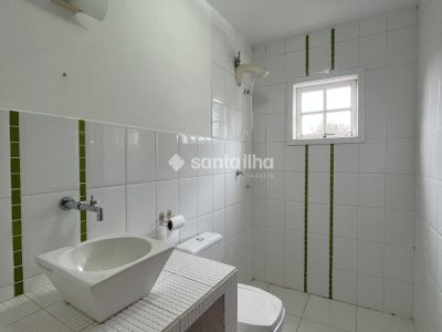 Casa para alugar com 110m², 3 quartos, 1 suíte, 4 vagas no bairro Ribeirão da Ilha em Florianópolis - Foto 15