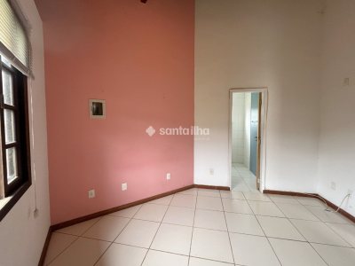 Casa para alugar com 110m², 3 quartos, 1 suíte, 4 vagas no bairro Ribeirão da Ilha em Florianópolis - Foto 18