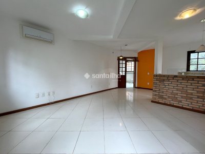 Casa para alugar com 110m², 3 quartos, 1 suíte, 4 vagas no bairro Ribeirão da Ilha em Florianópolis - Foto 4