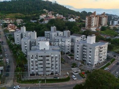 Apartamento à venda com 109m², 4 quartos, 1 suíte, 1 vaga no bairro Córrego Grande em Florianópolis - Foto 2