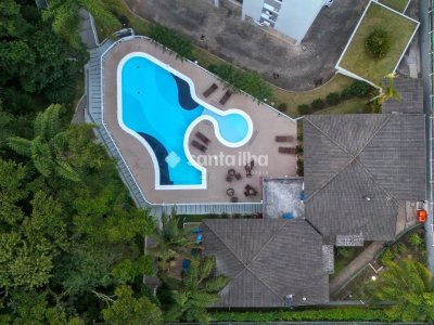 Apartamento à venda com 109m², 4 quartos, 1 suíte, 1 vaga no bairro Córrego Grande em Florianópolis - Foto 3