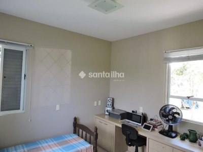 Casa à venda com 245m², 4 quartos, 1 suíte, 2 vagas no bairro Campeche em Florianópolis - Foto 12