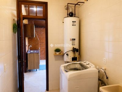 Casa à venda com 178m², 3 quartos, 1 suíte, 2 vagas no bairro Cacupé em Florianópolis - Foto 10