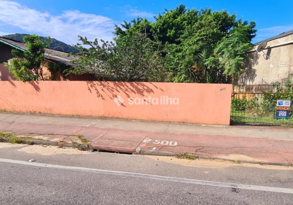 Terreno à venda com 70m² no bairro Rio Tavares em Florianópolis - Foto 1