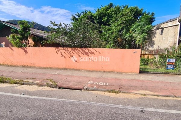 Terreno à venda com 70m² no bairro Rio Tavares em Florianópolis