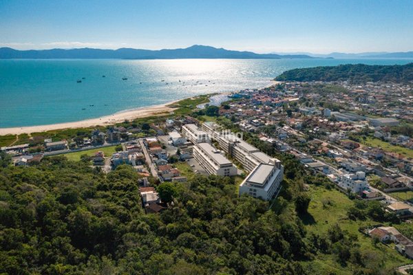 Apartamento à venda com 108m², 2 quartos, 1 suíte, 1 vaga no bairro Ponta das Canas em Florianopolis