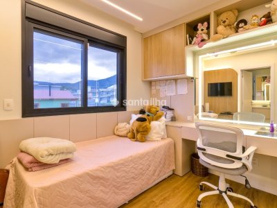 Casa à venda com 236m², 3 quartos, 3 suítes, 4 vagas no bairro Córrego Grande em Florianópolis - Foto 34