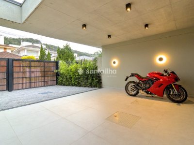 Casa à venda com 236m², 3 quartos, 3 suítes, 4 vagas no bairro Córrego Grande em Florianópolis - Foto 36