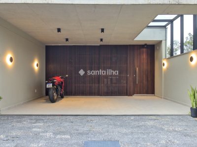 Casa à venda com 236m², 3 quartos, 3 suítes, 4 vagas no bairro Córrego Grande em Florianópolis - Foto 37
