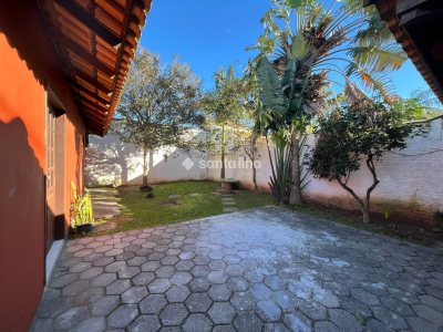 Casa para alugar com 220m², 4 quartos, 2 suítes, 5 vagas no bairro Campeche em Florianópolis - Foto 40