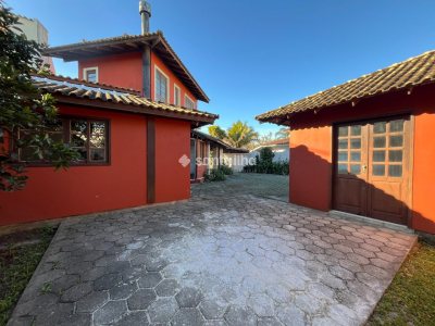 Casa para alugar com 220m², 4 quartos, 2 suítes, 5 vagas no bairro Campeche em Florianópolis - Foto 41