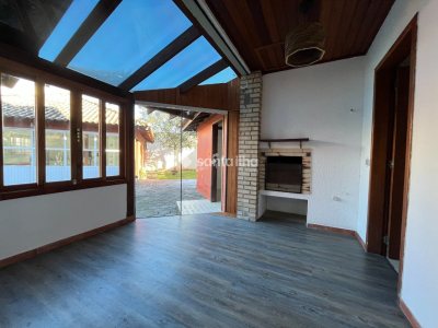 Casa para alugar com 220m², 4 quartos, 2 suítes, 5 vagas no bairro Campeche em Florianópolis - Foto 9