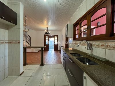 Casa para alugar com 220m², 4 quartos, 2 suítes, 5 vagas no bairro Campeche em Florianópolis - Foto 13