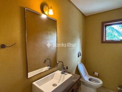 Casa à venda com 241m², 3 quartos, 1 suíte, 1 vaga no bairro Campeche em Florianópolis - Foto 20