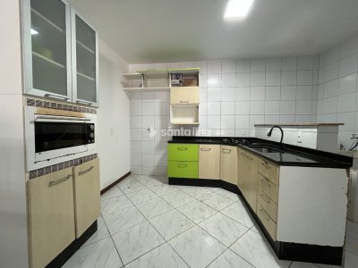 Casa para alugar com 100m², 2 quartos, 1 suíte, 4 vagas no bairro Morro das Pedras em Florianópolis - Foto 8