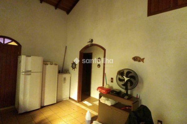 Casa à venda com 105m², 2 quartos, 1 suíte, 1 vaga no bairro Ribeirão da Ilha em Florianópolis