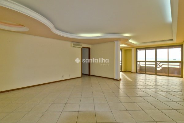Apartamento à venda com 149m², 3 quartos, 2 suítes, 2 vagas no bairro Agronômica em Florianópolis