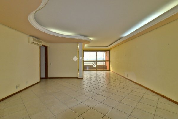 Apartamento à venda com 149m², 3 quartos, 2 suítes, 2 vagas no bairro Agronômica em Florianópolis