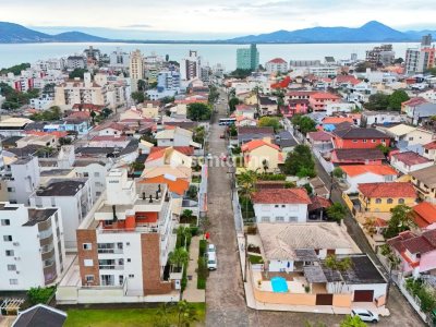 Apartamento à venda com 69m², 2 quartos, 1 suíte, 1 vaga no bairro Coqueiros em Florianópolis - Foto 22