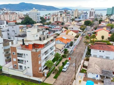 Apartamento à venda com 69m², 2 quartos, 1 suíte, 1 vaga no bairro Coqueiros em Florianópolis - Foto 23