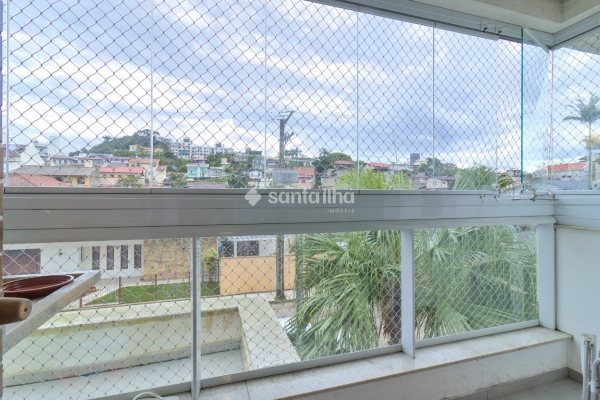Apartamento à venda com 69m², 2 quartos, 1 suíte, 1 vaga no bairro Coqueiros em Florianópolis