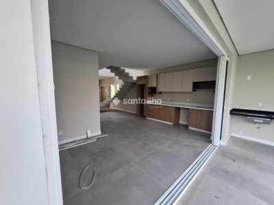 Casa à venda com 204m², 3 quartos, 1 suíte, 2 vagas no bairro Campeche em Florianópolis - Foto 8