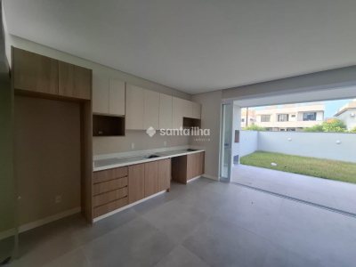 Casa à venda com 204m², 3 quartos, 1 suíte, 2 vagas no bairro Campeche em Florianópolis - Foto 7