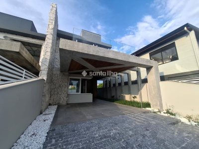 Casa à venda com 204m², 3 quartos, 1 suíte, 2 vagas no bairro Campeche em Florianópolis - Foto 2