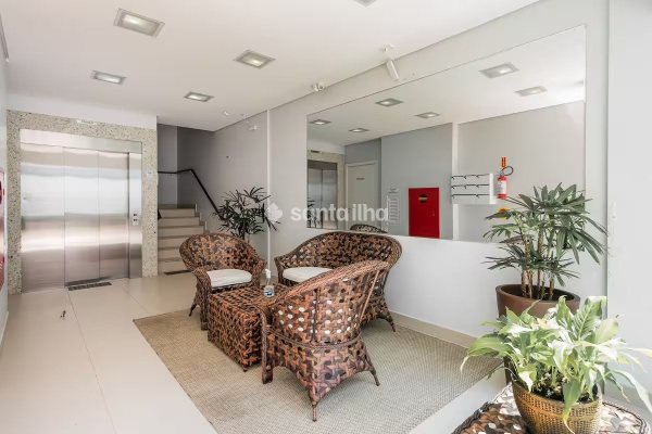 Apartamento à venda com 76m², 2 quartos, 2 suítes, 1 vaga no bairro Rio Tavares em Florianopolis
