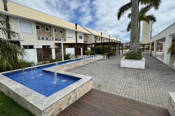 Casa em Condomínio à venda com 96m², 3 quartos, 1 suíte, 2 vagas no bairro Morro das Pedras em Florianópolis