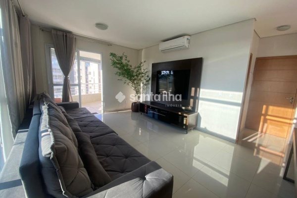 Apartamento à venda com 139m², 3 quartos, 1 suíte, 2 vagas no bairro Agronômica em Florianópolis