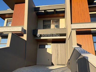 Casa à venda com 144m², 3 quartos, 1 suíte, 1 vaga no bairro Campeche em Florianópolis - Foto 2